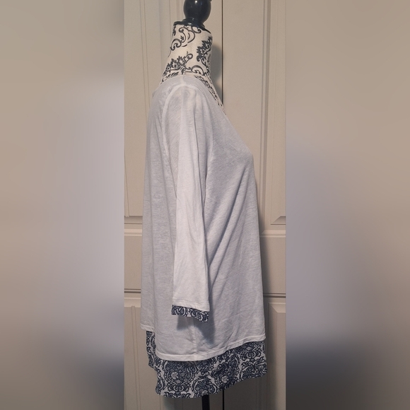 XL Ricki's Blue And White Shirt - Picture 2 of 5